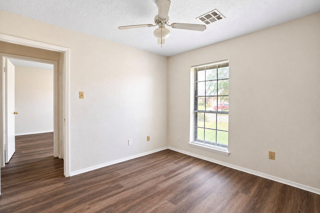 2326 Hazy Creek Drive - Photo 30