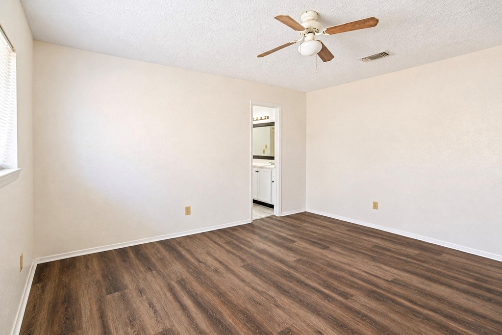 2326 Hazy Creek Drive - Photo 21