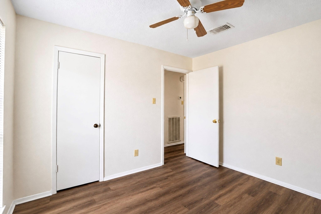 2326 Hazy Creek Drive - Photo 33