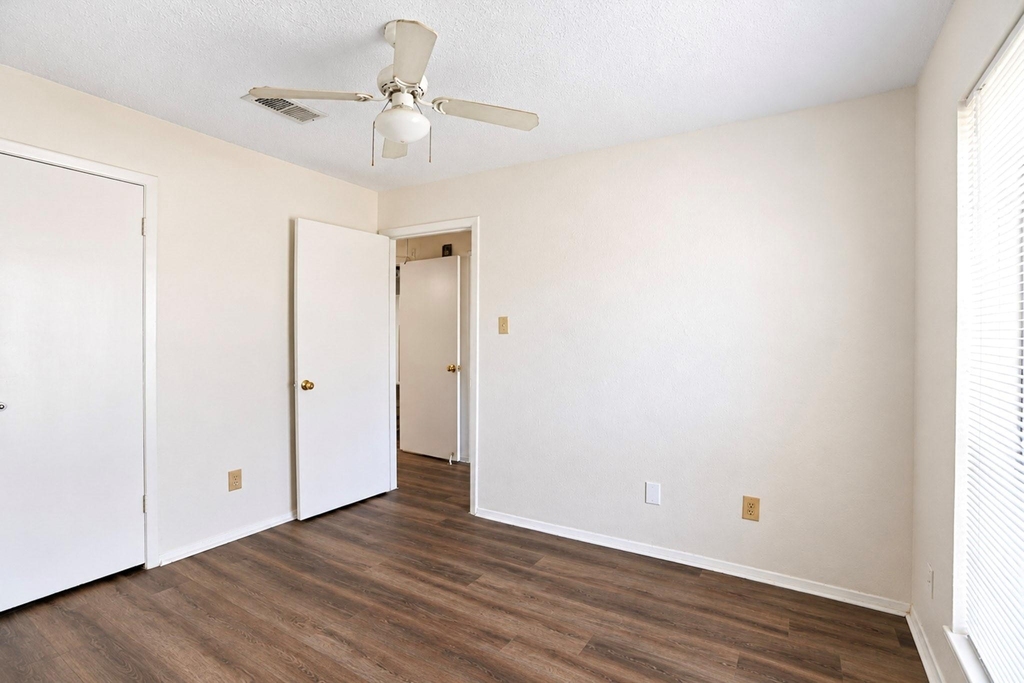 2326 Hazy Creek Drive - Photo 29