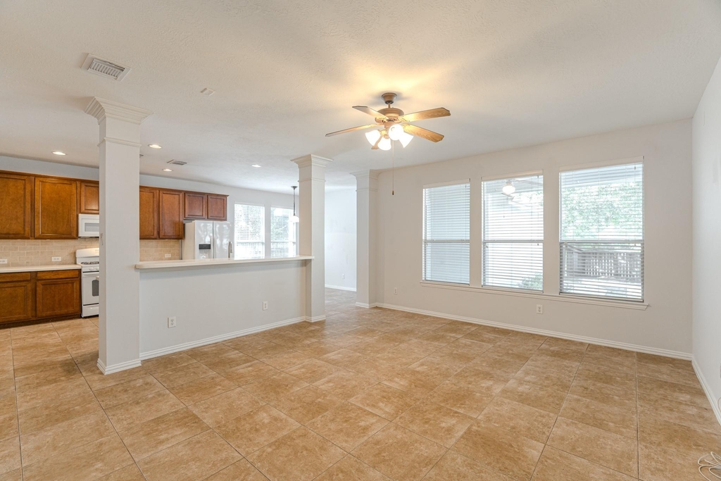 130 W Montfair Boulevard - Photo 7