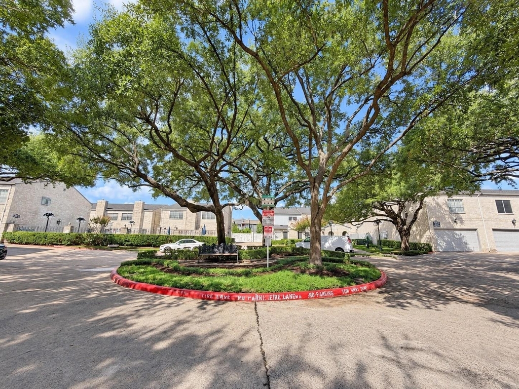 7352 Regency Square Court - Photo 21