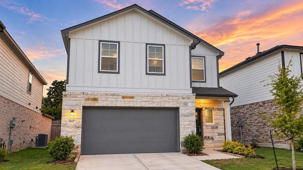 8602 Blueberry Ash Street - Photo 0