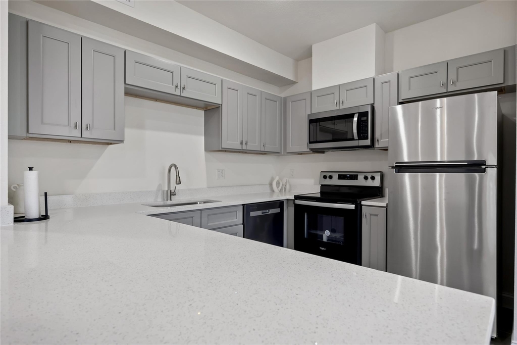 9129 Brandon Street - Photo 6