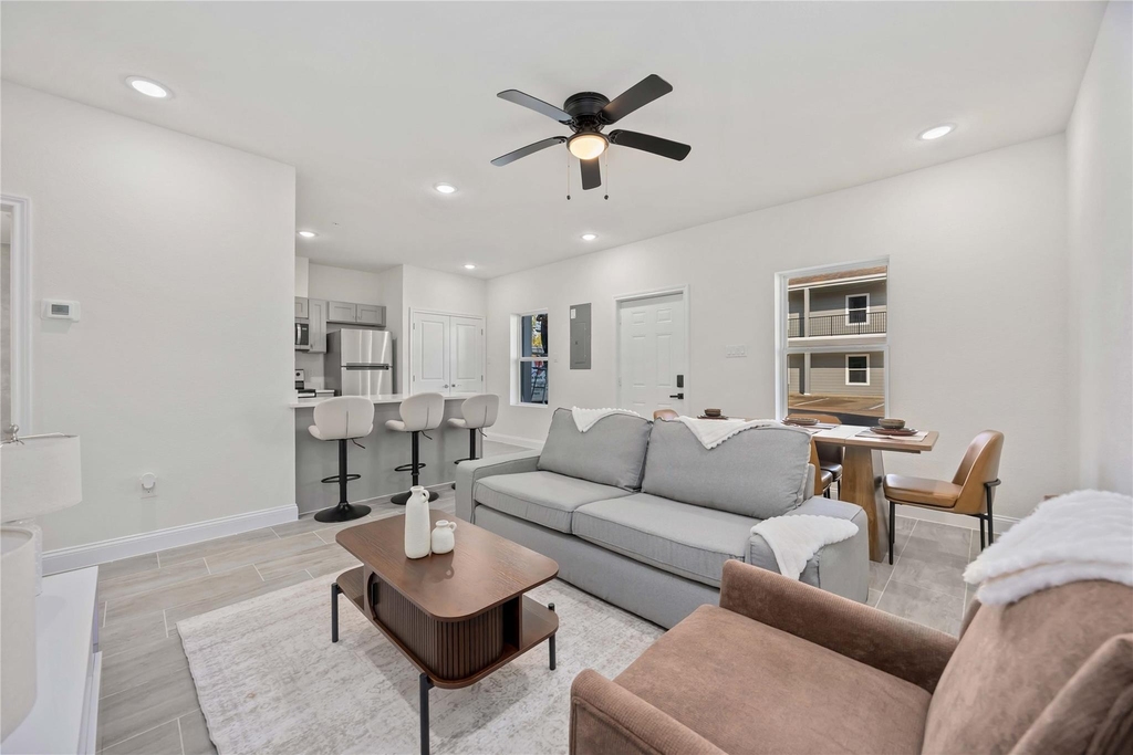 9129 Brandon Street - Photo 3