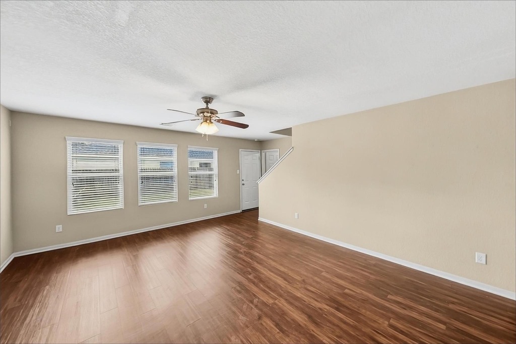 9928 Grebe Drive - Photo 5