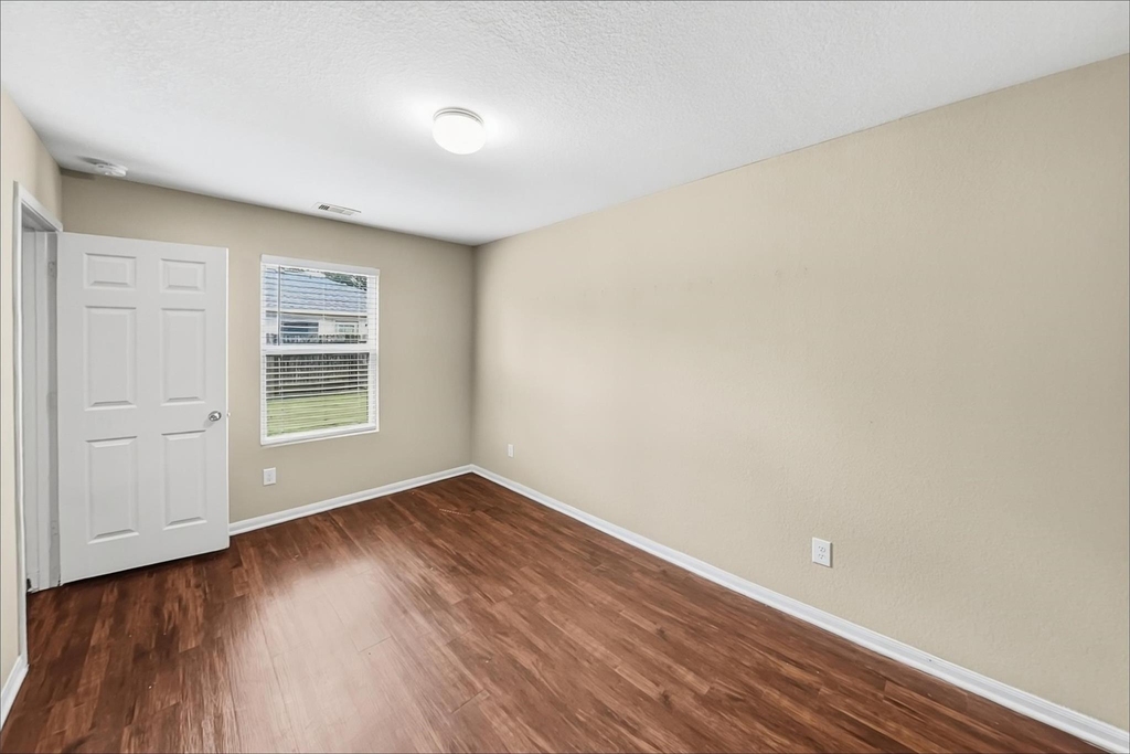 9928 Grebe Drive - Photo 7