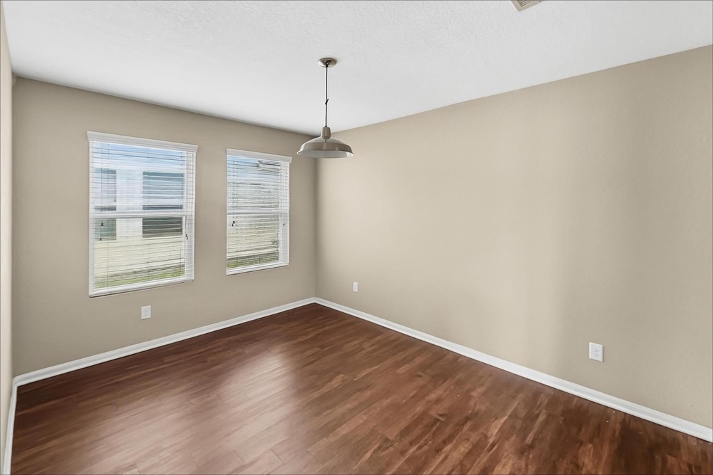 9928 Grebe Drive - Photo 4