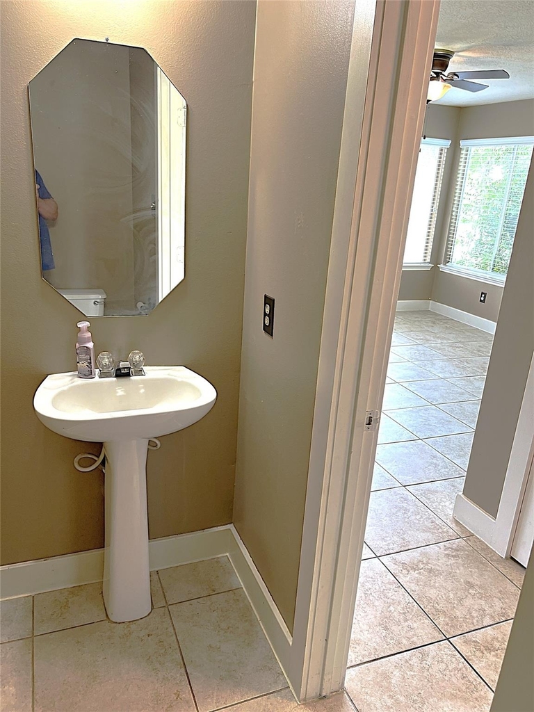 6819 Kingwood Glen Drive - Photo 12