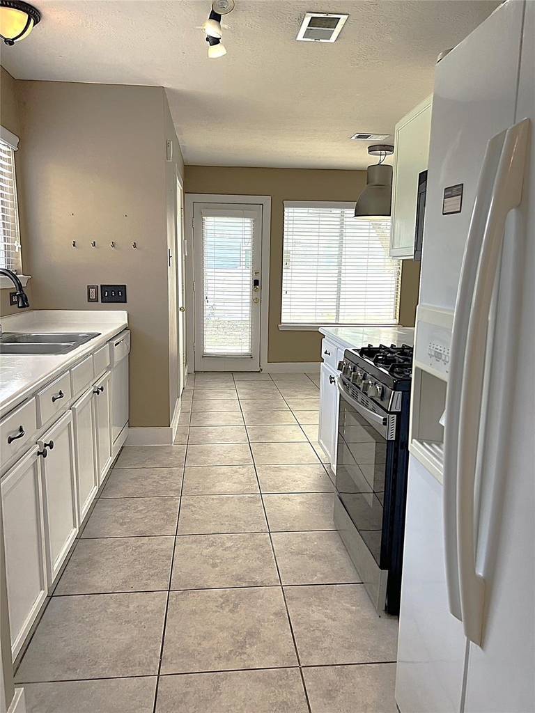6819 Kingwood Glen Drive - Photo 8