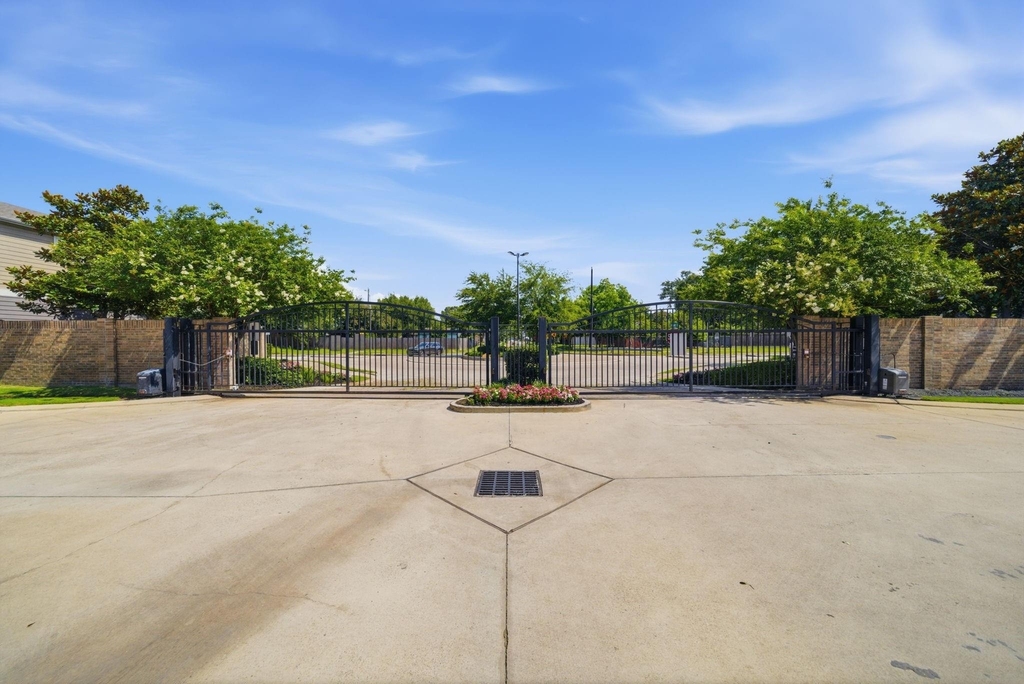 1417 Biondo Way - Photo 25
