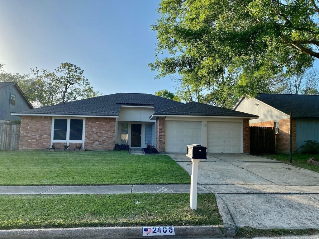 2406 Whitman Way Drive - Photo 0