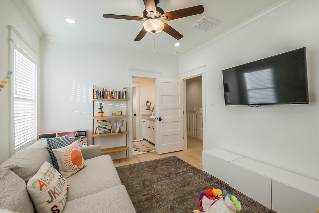 508 W 26th Street - Photo 35