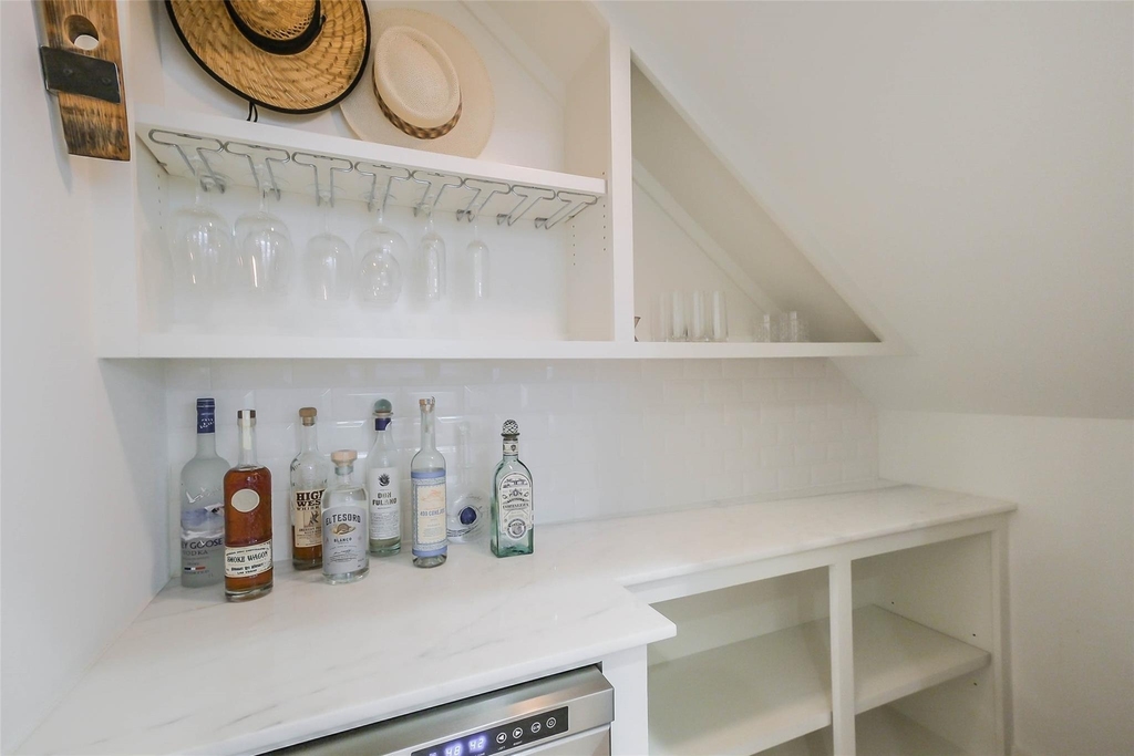 508 W 26th Street - Photo 17