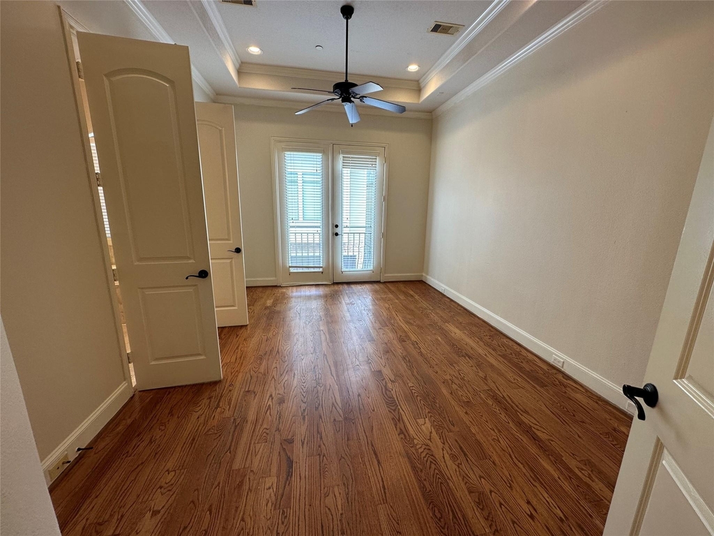 6353 Richmond Avenue - Photo 10