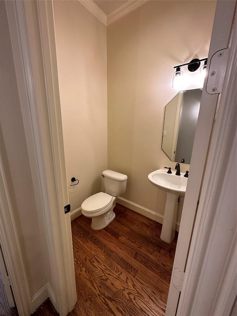 6353 Richmond Avenue - Photo 9