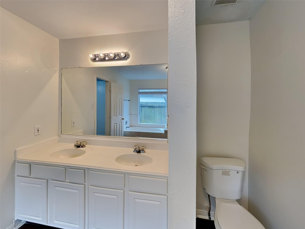 17602 Coventry Oaks Drive - Photo 9