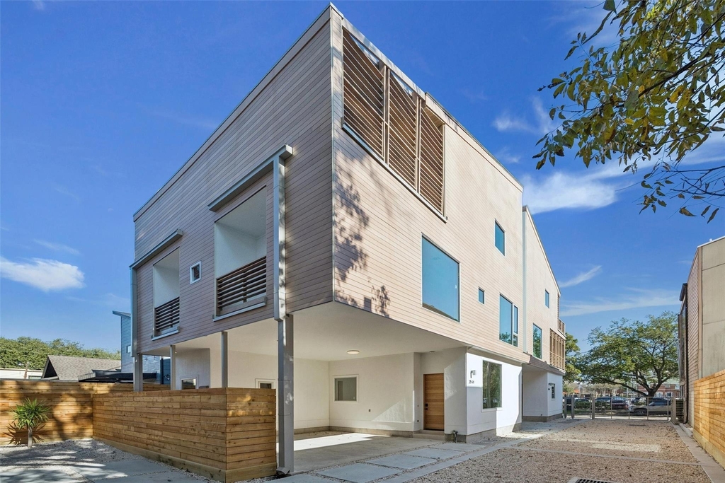 3514 Mount Vernon Street - Photo 0