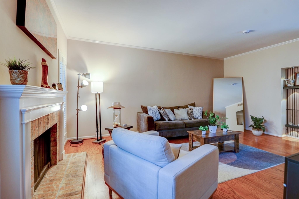 600 Wilcrest Drive - Photo 10