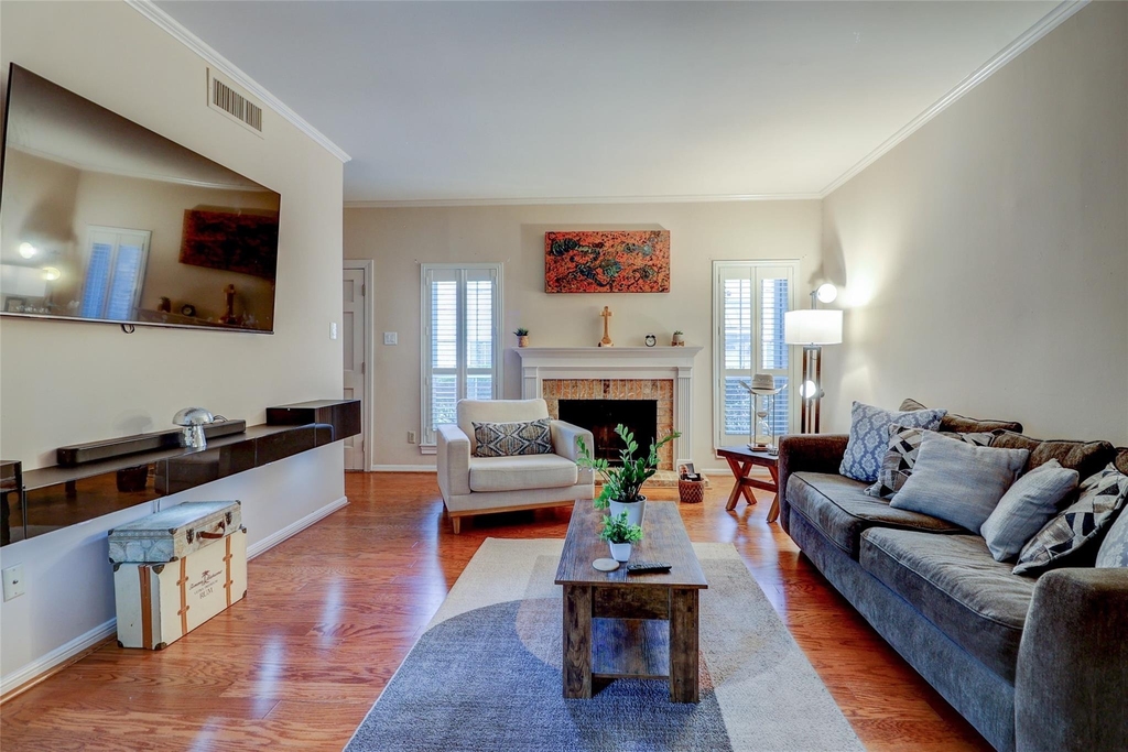 600 Wilcrest Drive - Photo 8