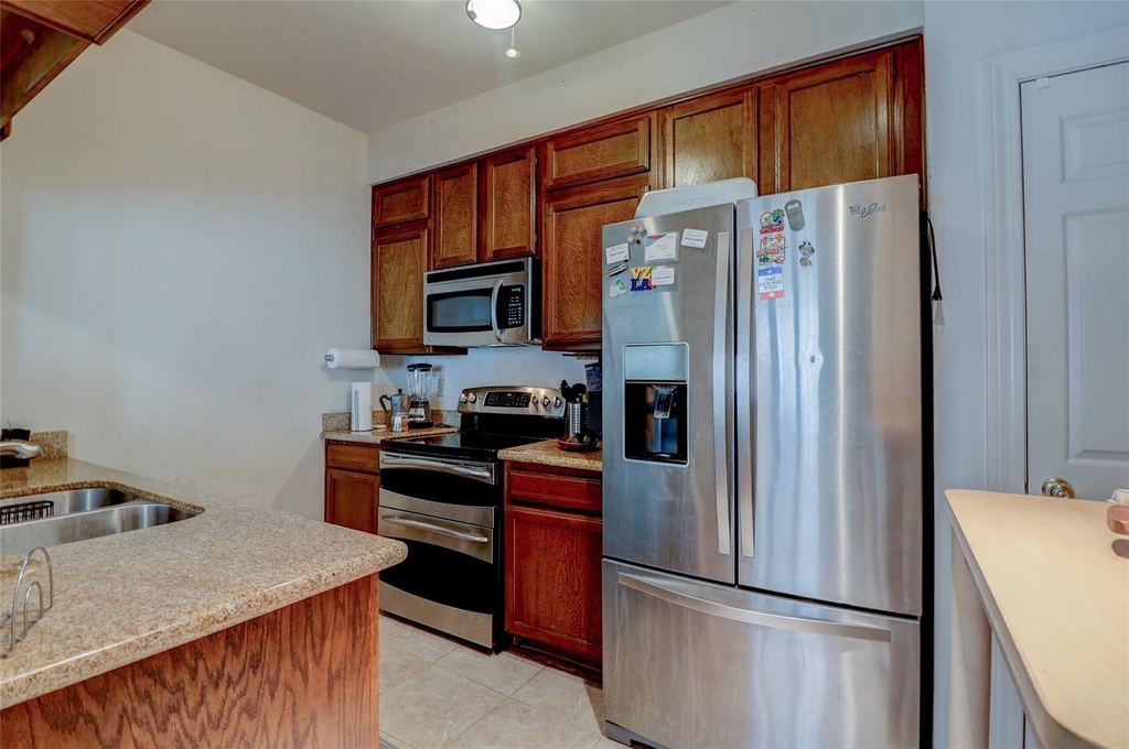 600 Wilcrest Drive - Photo 19