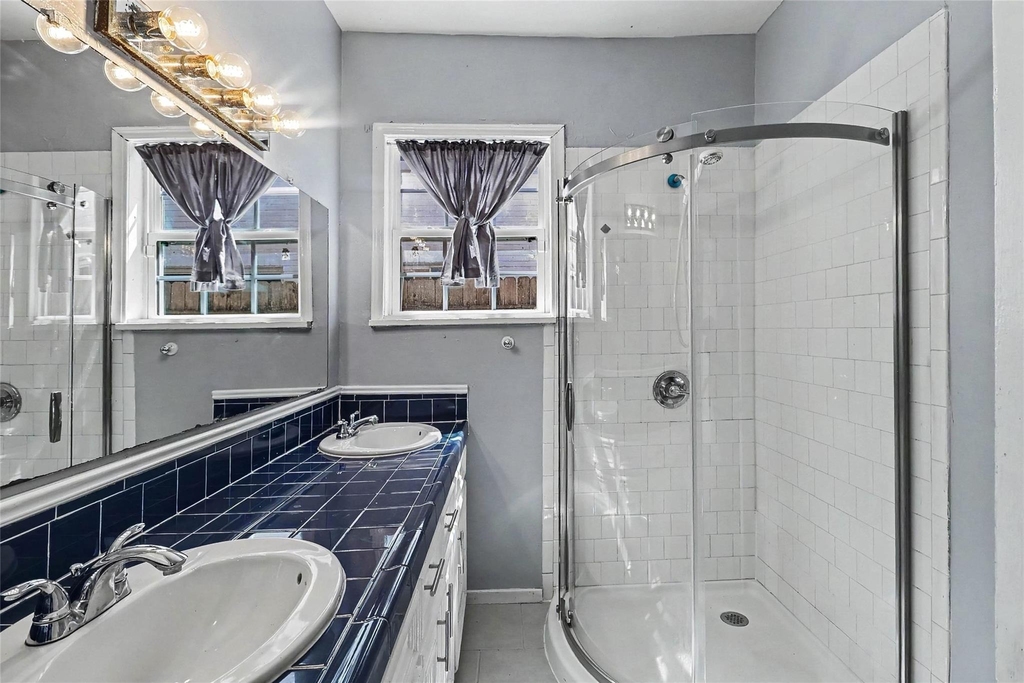 5121 Polk Street - Photo 13