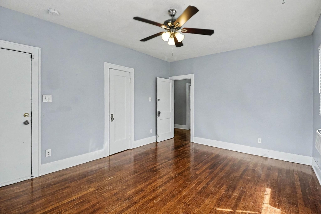 5121 Polk Street - Photo 12