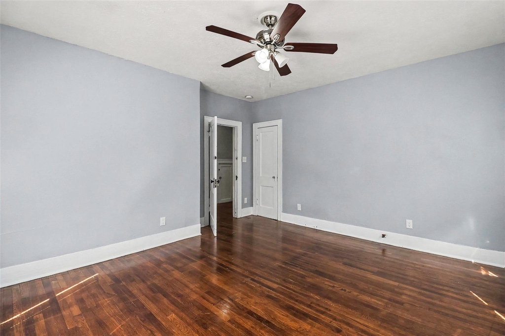 5121 Polk Street - Photo 14