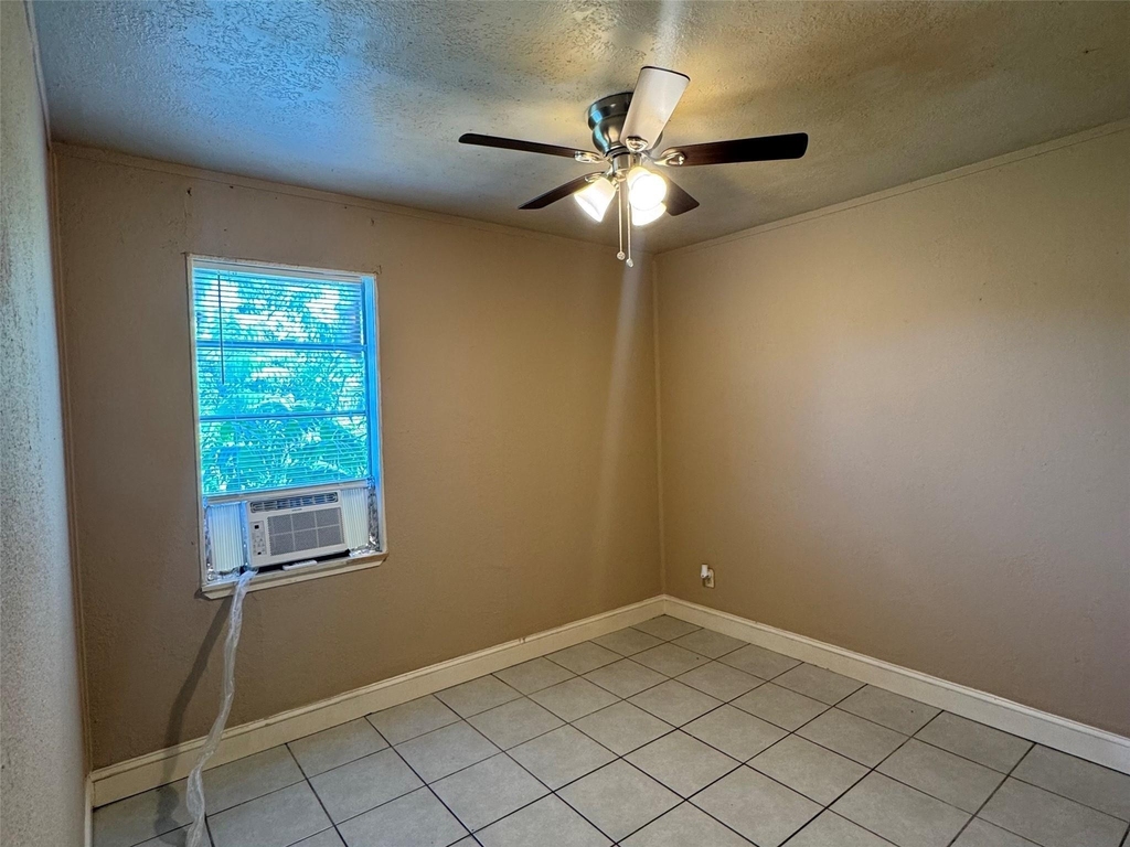 311 Randall Street - Photo 9