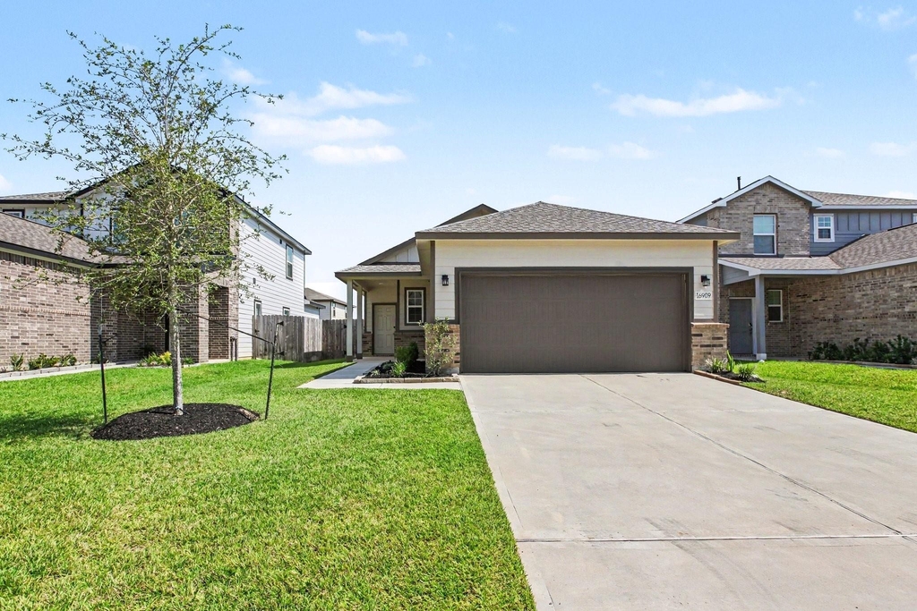 16909 Needlepoint Drive - Photo 2