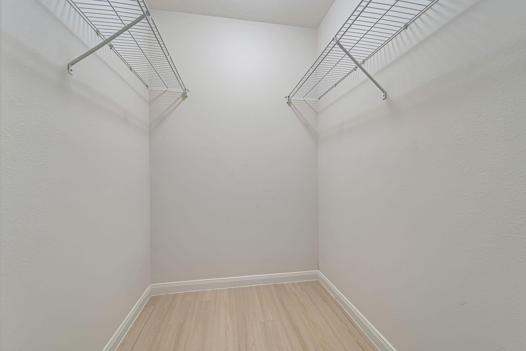 12810 Lake Shore Drive - Photo 18