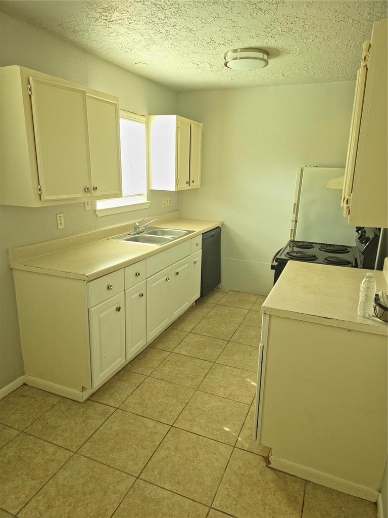 3202 Yale Street - Photo 4