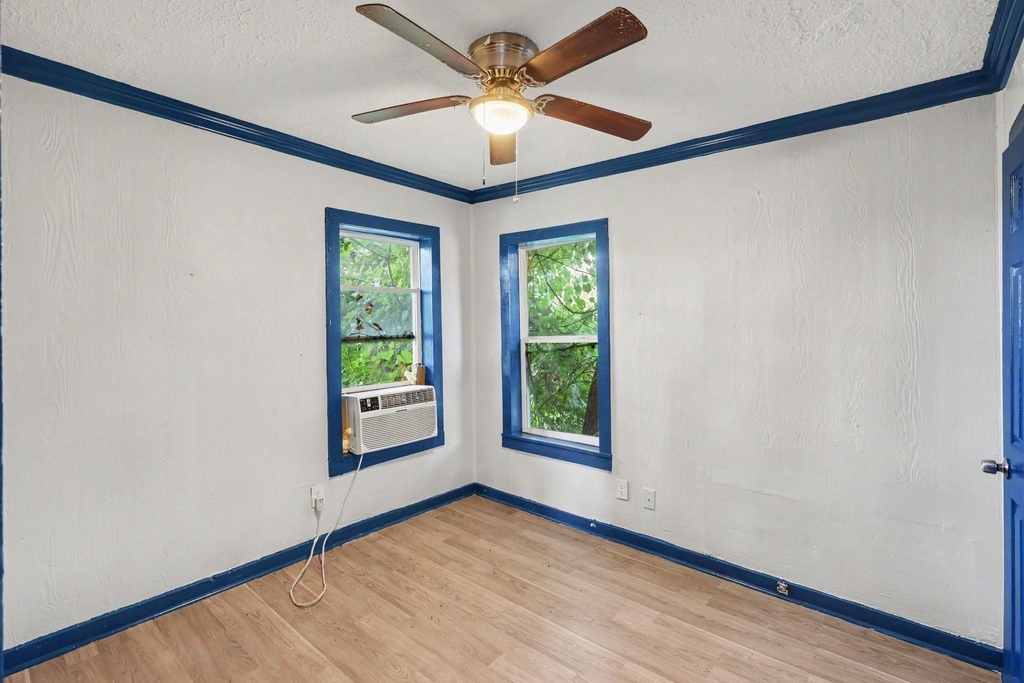 3926 Farmer Street - Photo 6