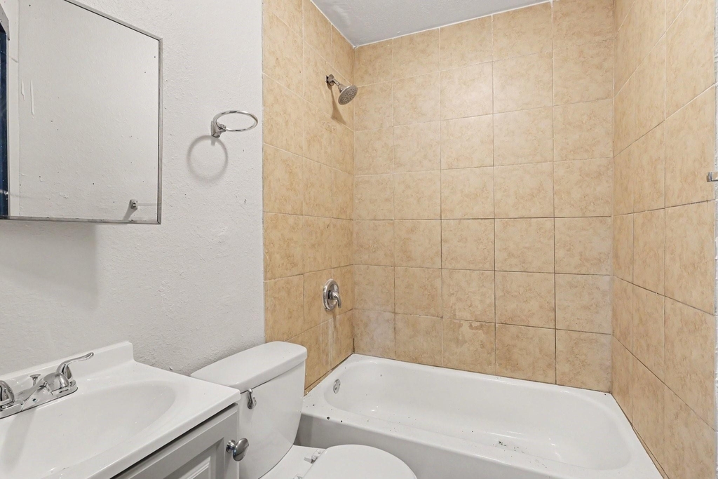 3926 Farmer Street - Photo 8