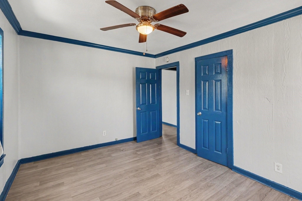 3926 Farmer Street - Photo 5