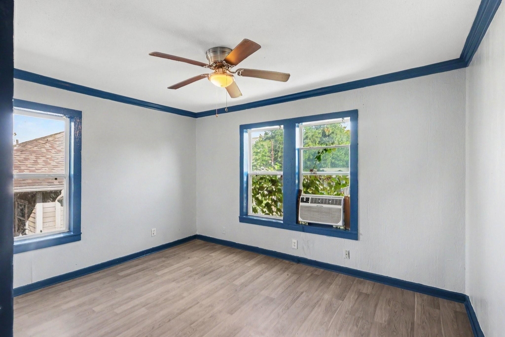 3926 Farmer Street - Photo 4