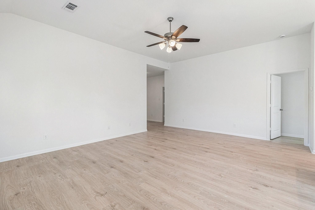 249 Edgewater Drive - Photo 7