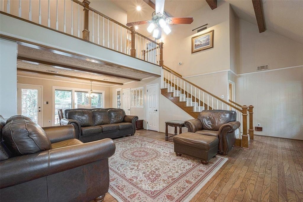 8114 Fernbrook Lane - Photo 2