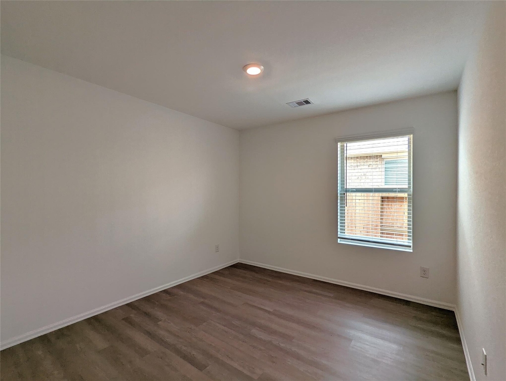 8810 Wooster Trails Drive - Photo 10