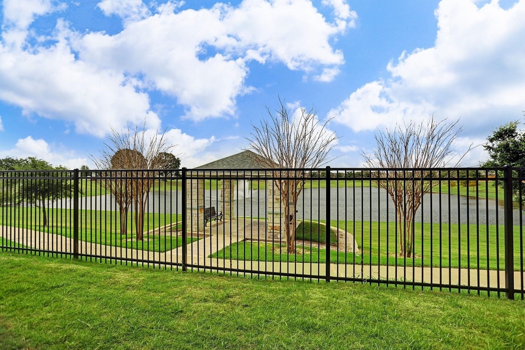 18215 Alora Springs Trace - Photo 11