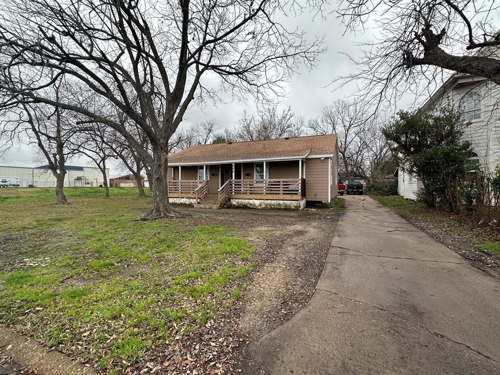 906 Eagle Avenue - Photo 2