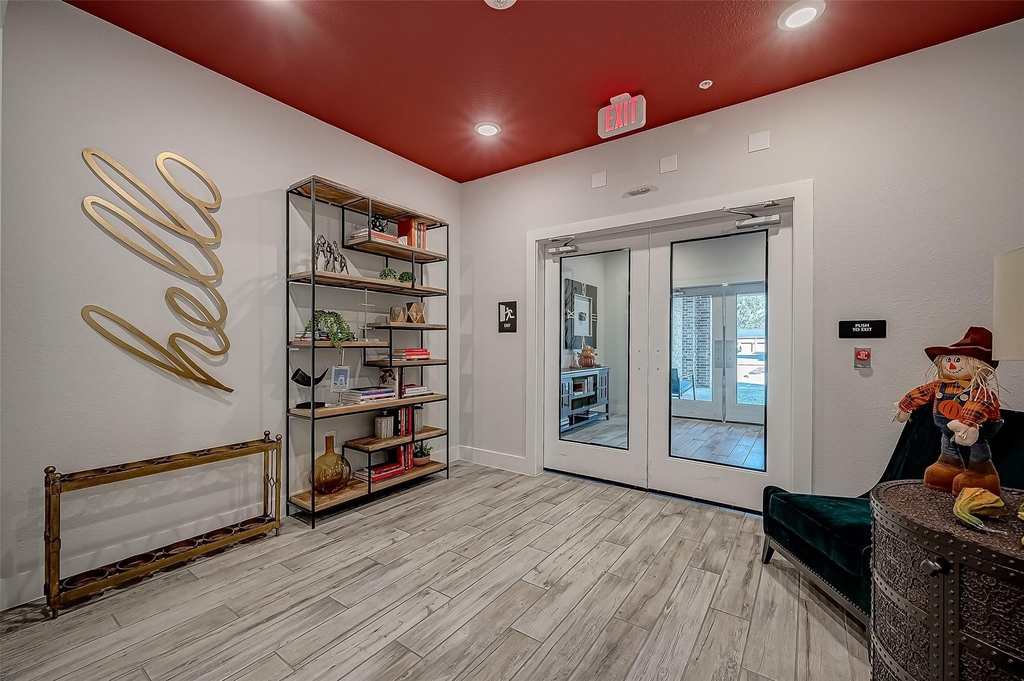 6804 Westview Drive - Photo 7