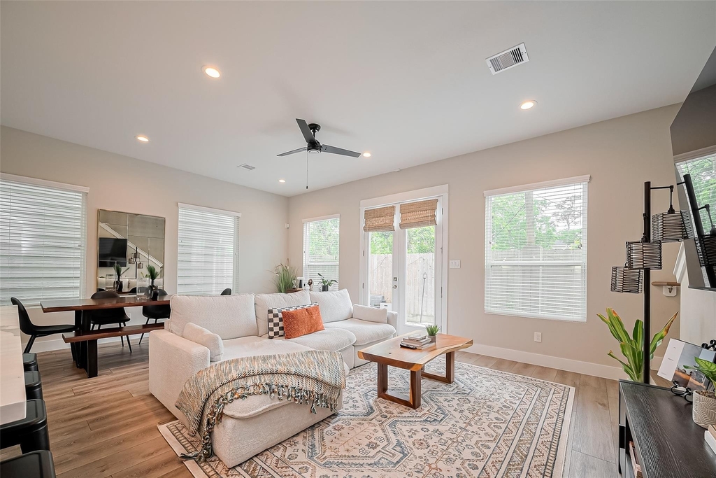 5209 Pinemont Creek Lane - Photo 13