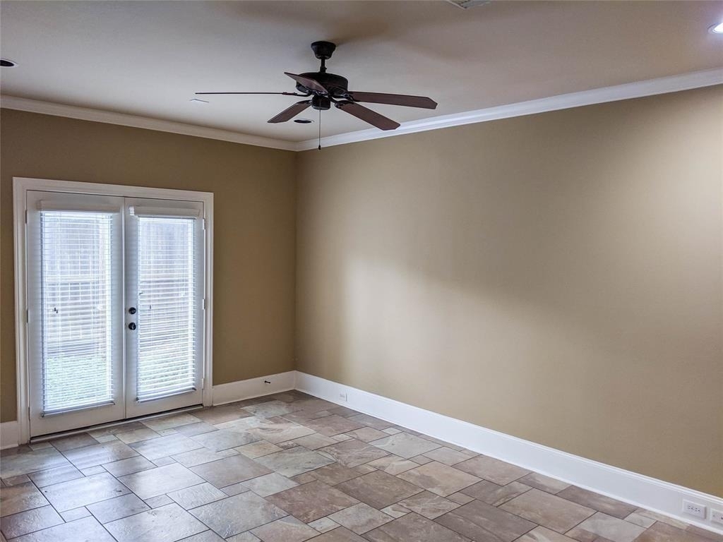 301 Gregg Street - Photo 3