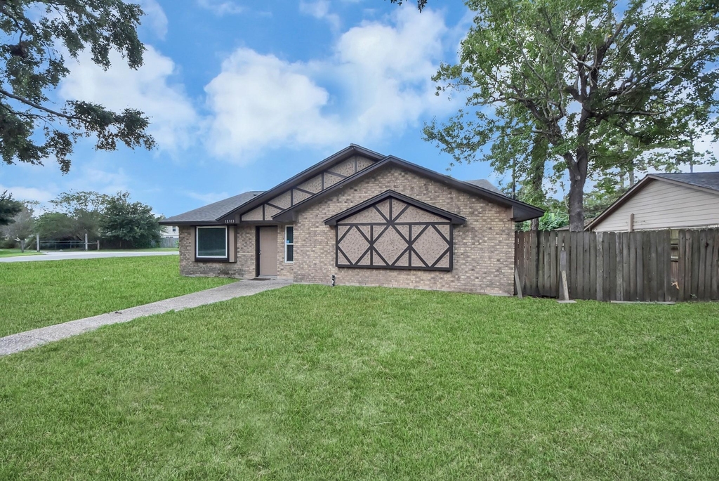 18703 Shay Lane - Photo 0