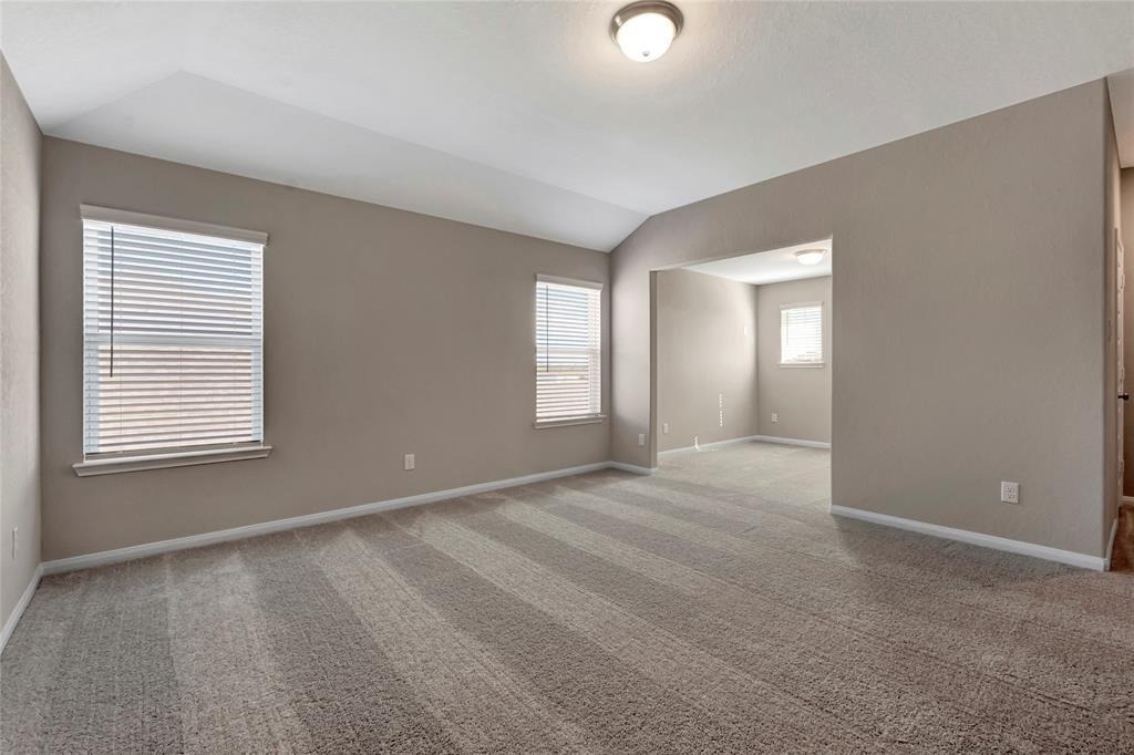 903 Cloverdale Drive - Photo 18