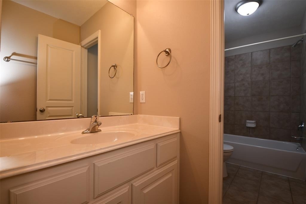 919 Fisher Street - Photo 33