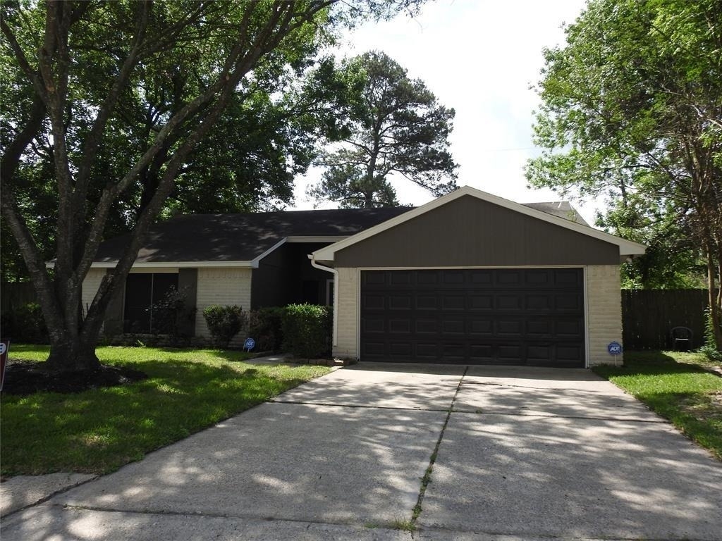 19902 Bishops Gate Lane - Photo 0