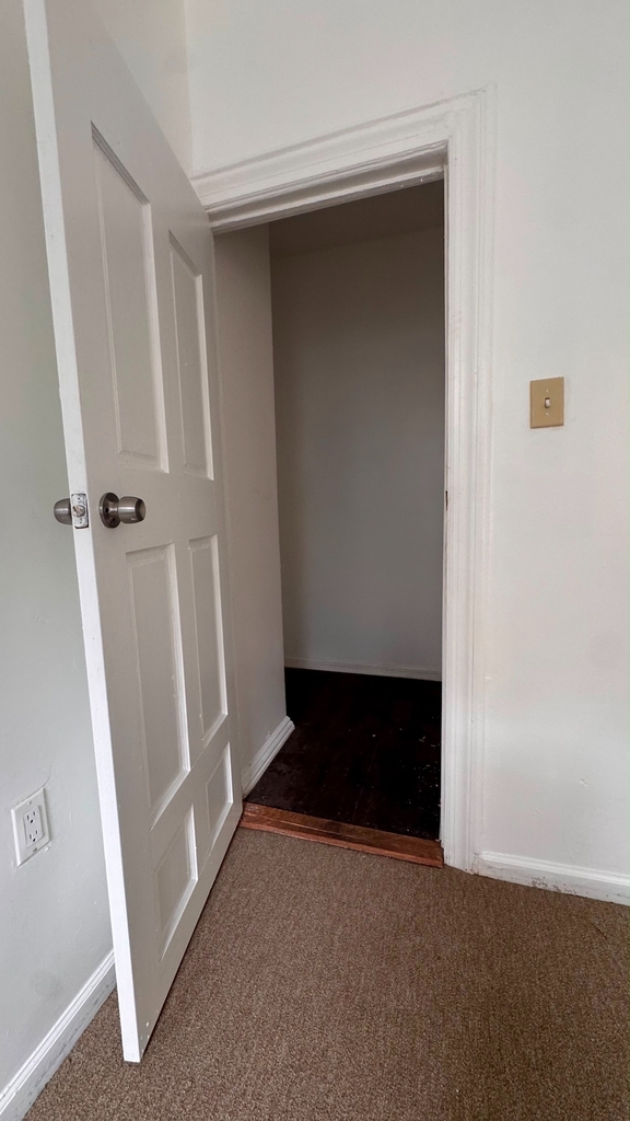 1660 Sterling Place - Photo 6