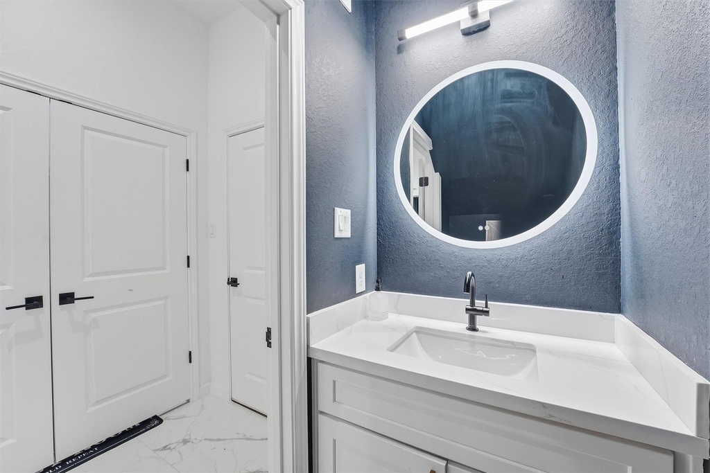 5839 Southwell Street - Photo 9